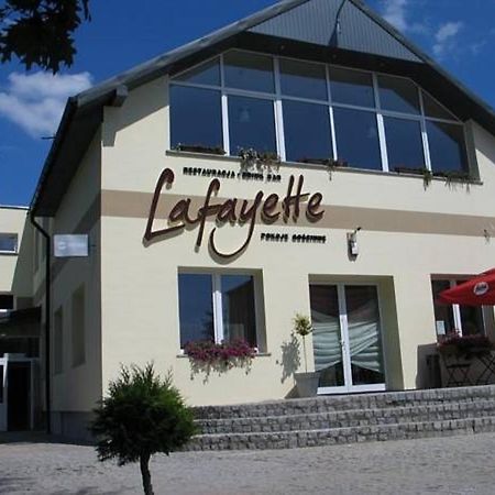 Restauracja Lafayette Pokoje Goscinne Zelow Bagian luar foto